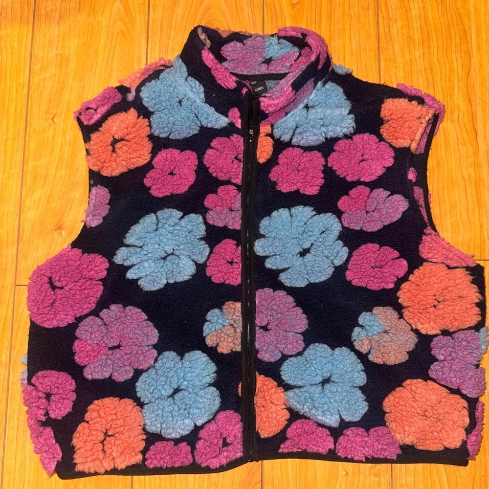 CIDER Floral Fleece Vest with Zipper